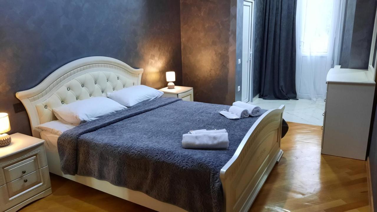 Makos Guest House Koutaïssi Extérieur photo
