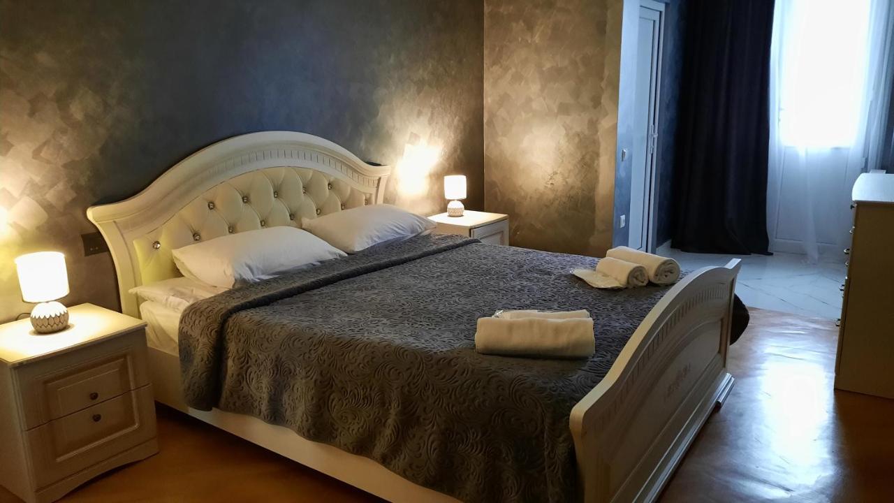 Makos Guest House Koutaïssi Extérieur photo