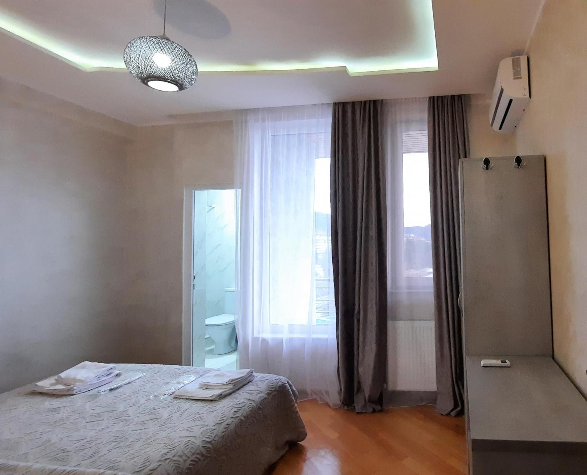 Makos Guest House Koutaïssi Extérieur photo