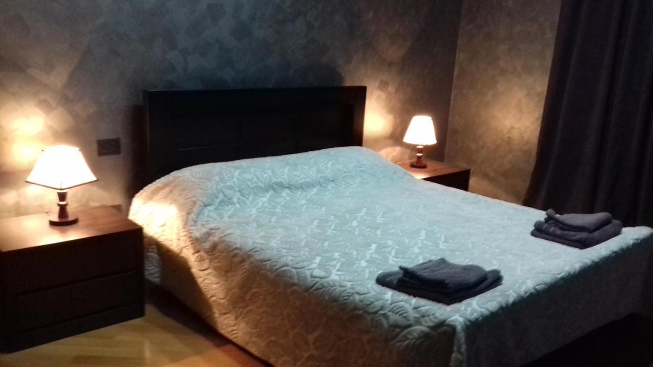Makos Guest House Koutaïssi Extérieur photo